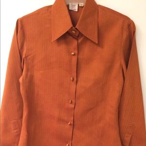 Women button down shirt with cuff